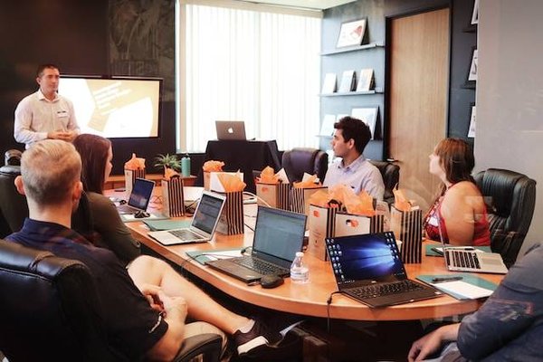 Les erreurs à éviter lors de la mise en place d'une infrastructure informatique pour les PME