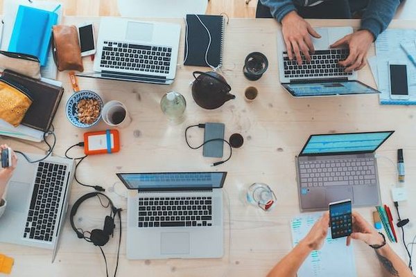 Les outils informatiques indispensables pour les startups